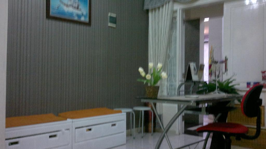 Griya Nelwan Guest House Malang Dış mekan fotoğraf