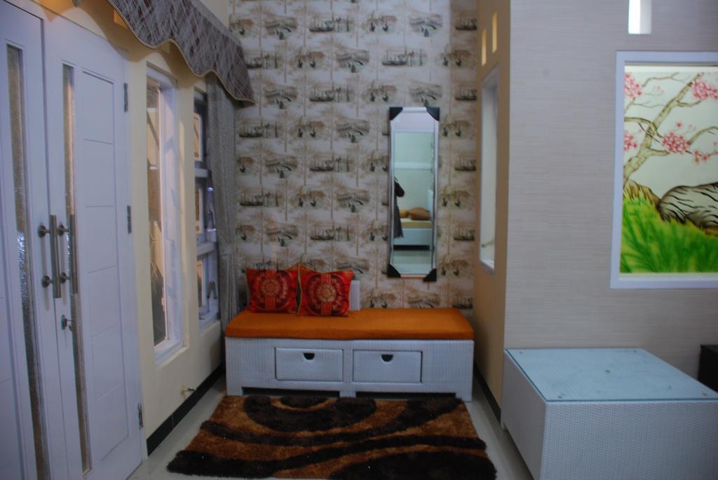 Griya Nelwan Guest House Malang Dış mekan fotoğraf