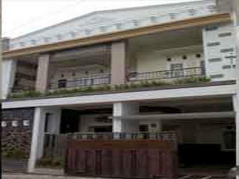Griya Nelwan Guest House Malang Dış mekan fotoğraf