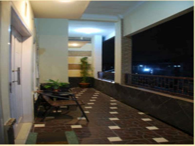 Griya Nelwan Guest House Malang Dış mekan fotoğraf